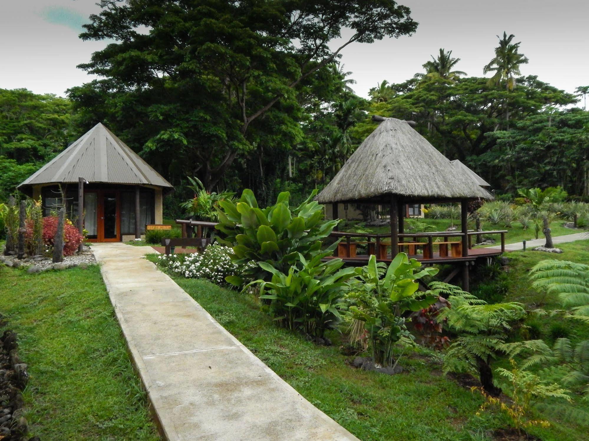 Taveuni Dive Resort Waiyevo Exteriör bild